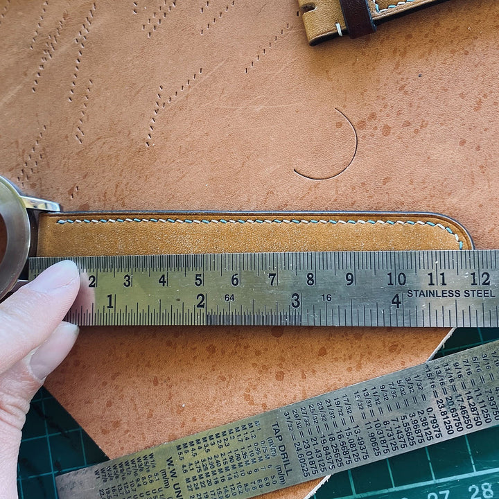 Handmade leather watch band: London Tan