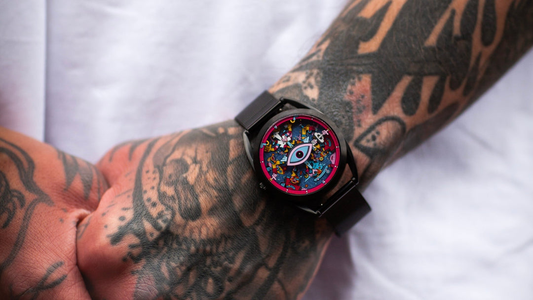 Khaosify watch on wrist