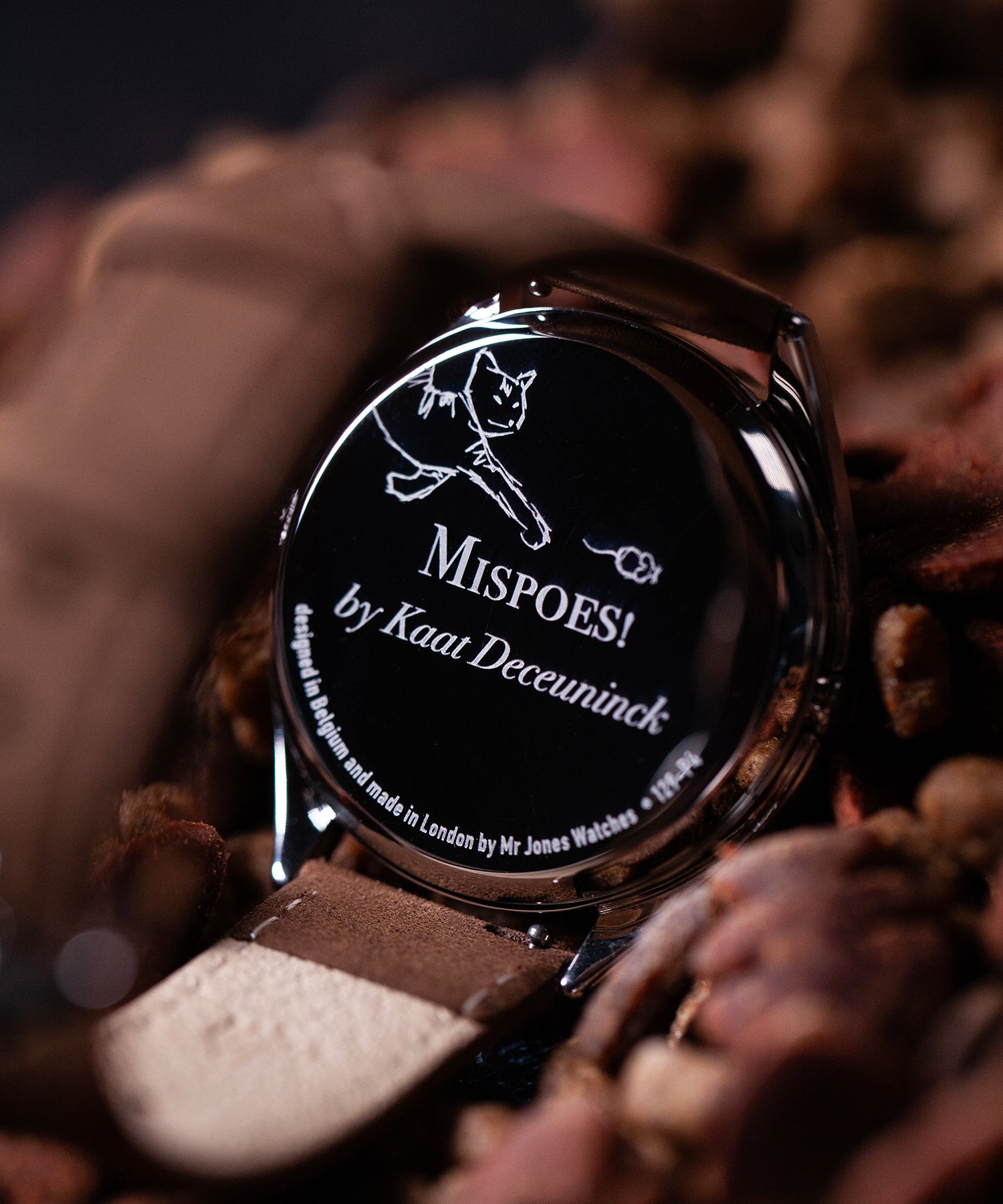 Mispoes! | Cat watch | Kaat Deceuninck X Mr Jones Watches
